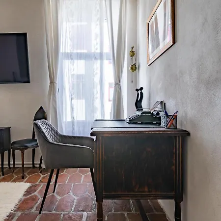 Old Town Traditional House With Terrace Apartment *