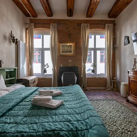 Old Town Traditional House With Terrace