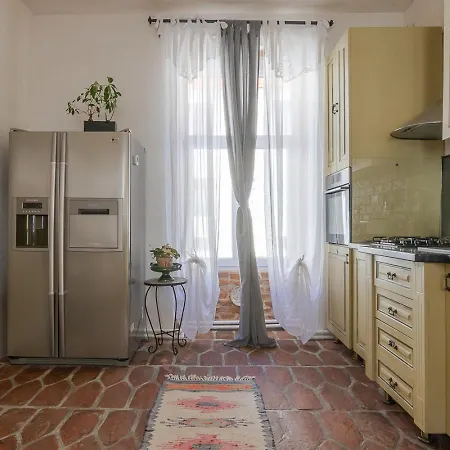 Old Town Traditional House With Terrace Apartment *