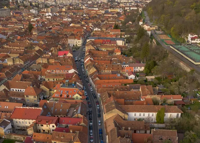 Iconic View Terrace - 2 Private