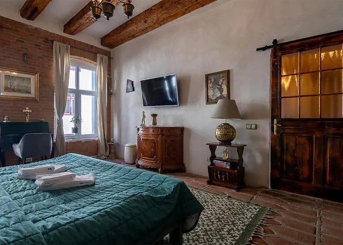 Iconic View Terrace - 2 Private Apartment Brasov