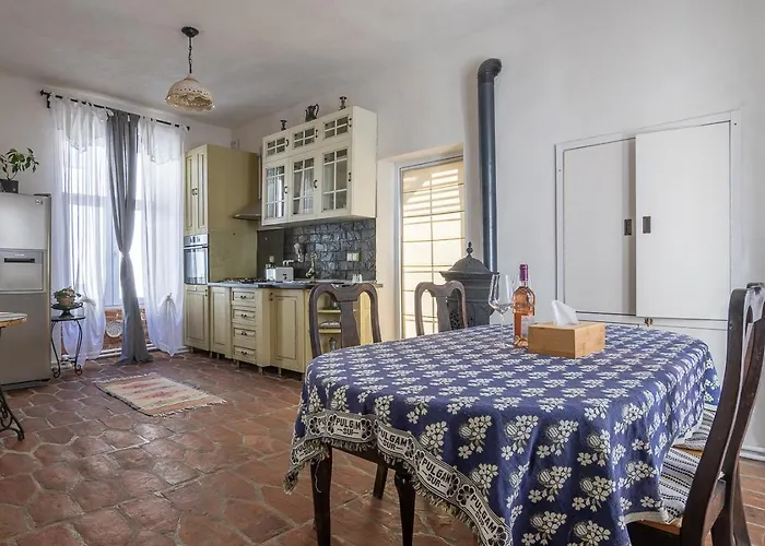 Iconic View Terrace - 2 Private